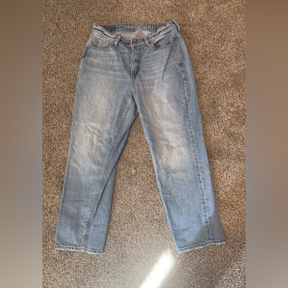 American eagle mom jeans